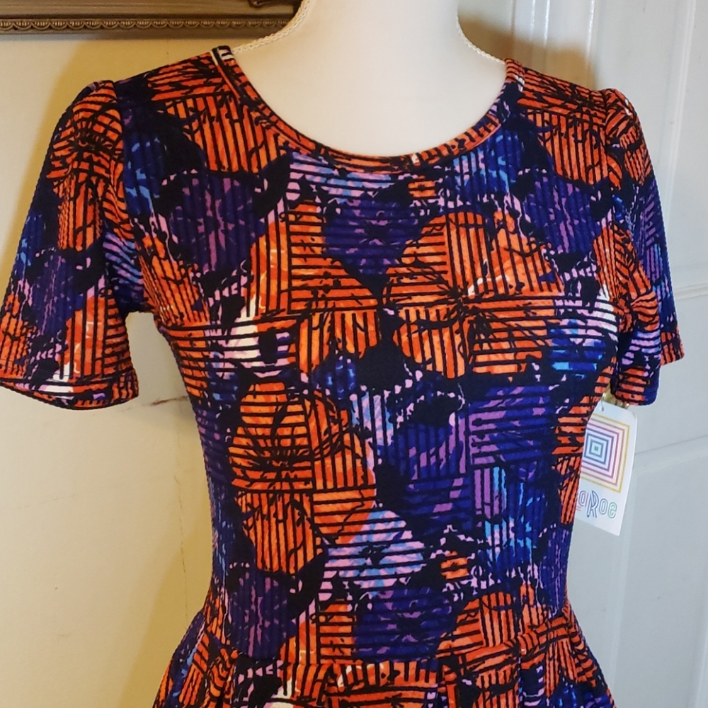 LulaRoe- Amelia Dress Size Small - Picture 4 of 10